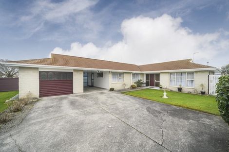 Photo of property in 80 John F Kennedy Drive, Milson, Palmerston North, 4414