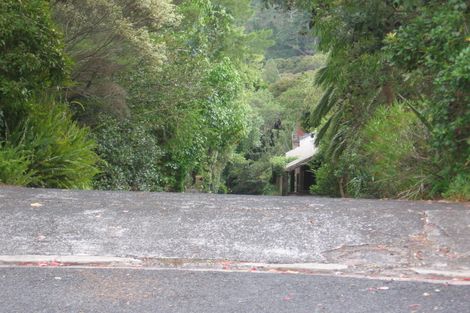 Photo of property in 11 Glenbush Place, Birkenhead, Auckland, 0626