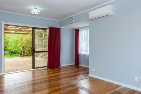 Photo of property in 21 York Place, Cannons Creek, Porirua, 5024