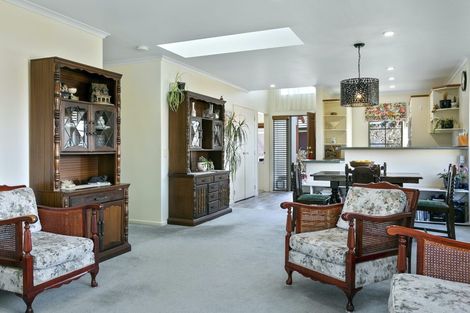 Photo of property in 33 Lakeridge Close, Rangatira Park, Taupo, 3330