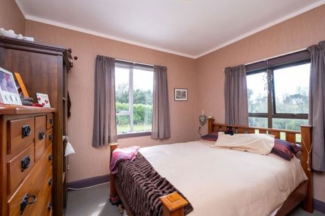 Photo of property in 2304 Skeet Road, Auroa, Hawera, 4678