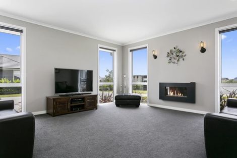 Photo of property in 13 Alan Livingston Drive, Cambridge, 3434