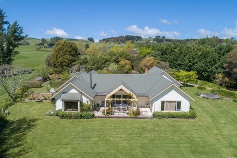Photo of property in 189 Masterton Stronvar Road, Te Ore Ore, Masterton, 5886