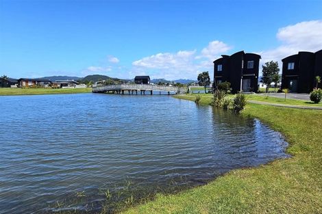 Photo of property in 102 The Fairway, Matarangi, Whitianga, 3592