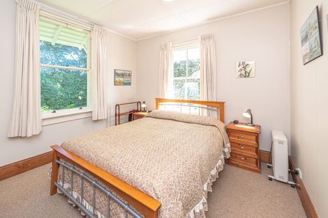 Photo of property in 110 Weraroa Road, Waverley, 4510