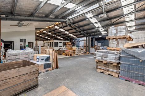 Photo of property in 601 State Highway 16, Kumeu, 0891