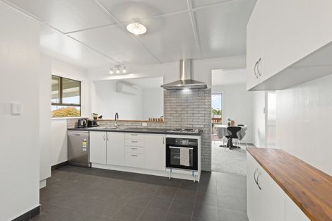 Photo of property in 6 Ranfurly Street, Waitara, 4320