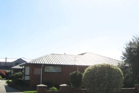 Photo of property in 1/6 Goodall Place, Redwood, Christchurch, 8051