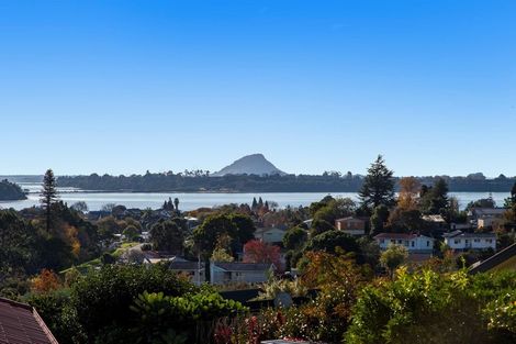 Photo of property in 27 Oteki Park Drive, Welcome Bay, Tauranga, 3112