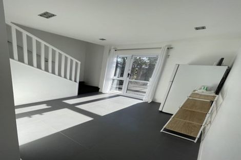 Photo of property in 2/63 Langana Avenue, Browns Bay, Auckland, 0630