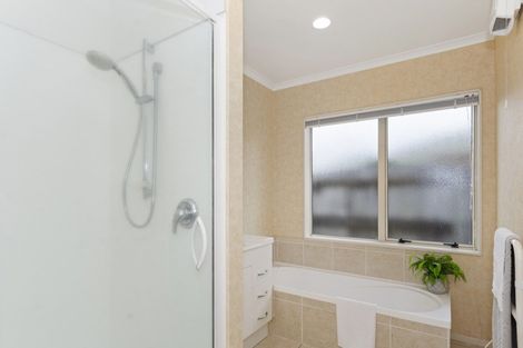 Photo of property in 84 Denny Hulme Drive, Mount Maunganui, 3116