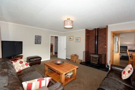 Photo of property in 15 Skerries Street, Outram, 9019