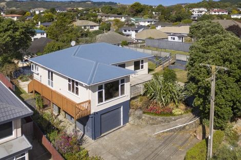 Photo of property in 63a The Drive, Tawa, Wellington, 5028