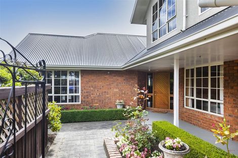 Photo of property in 10 Tavistock Place, Russley, Christchurch, 8042