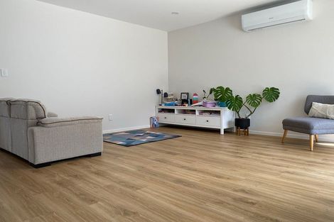 Photo of property in 14 Mander Place, Bucklands Beach, Auckland, 2012