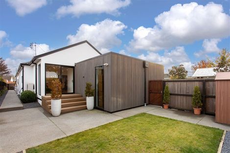 Photo of property in 70 Idris Road, Fendalton, Christchurch, 8052