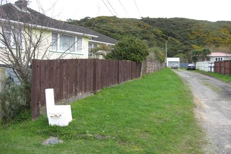 Photo of property in 141 Wellington Road, Wainuiomata, Lower Hutt, 5014