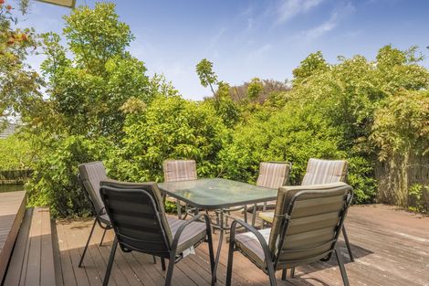 Photo of property in 6 Lanham Lane, Massey, Auckland, 0614