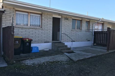 Photo of property in 2/1246 Cameron Road, Gate Pa, Tauranga, 3112