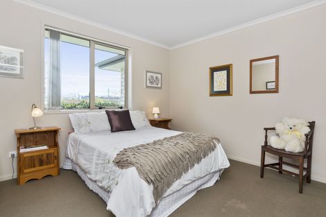 Photo of property in 2 Mortlake Heights, Pyes Pa, Tauranga, 3112