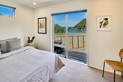 Photo of property in 42 Owhiro Bay Parade, Owhiro Bay, Wellington, 6023