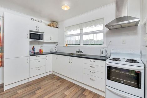 Photo of property in 10 Crawford Avenue, Mangere Bridge, Auckland, 2022