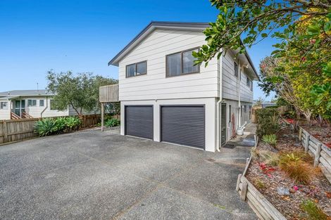 Photo of property in 18 Hinemoa Place, Snells Beach, 0920