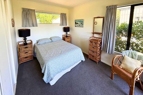 Photo of property in 28 Nyhane Drive, Ligar Bay, Takaka, 7183