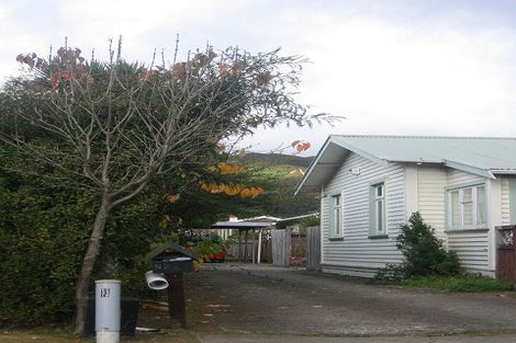 Photo of property in 52a Cambridge Terrace, Waiwhetu, Lower Hutt, 5010