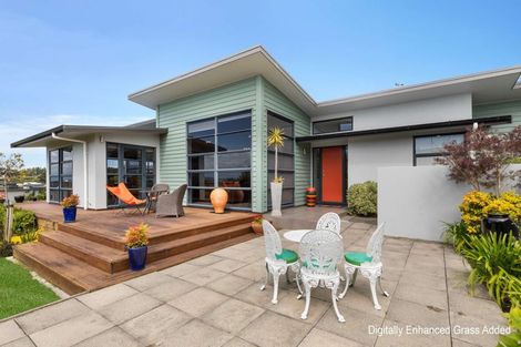 Photo of property in 107 Ruapehu Drive, Fitzherbert, Palmerston North, 4410