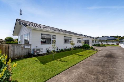 Photo of property in 1/353 Saint Aubyn, Moturoa, New Plymouth, 4310