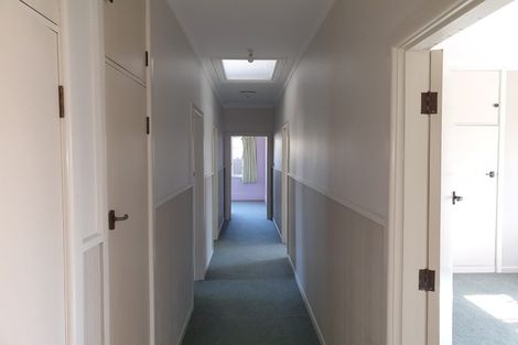 Photo of property in 18 Puketapu Road, Taradale, Napier, 4112