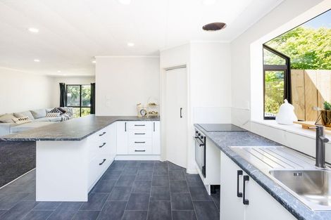 Photo of property in 4 Ngarimu Street, Roslyn, Palmerston North, 4414