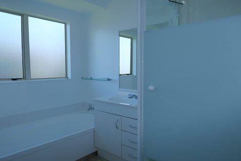 Photo of property in 34 Rosewood Place, Paraparaumu, 5032