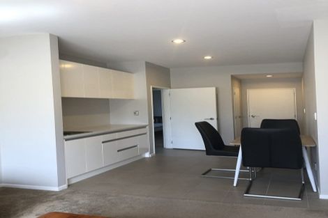 Photo of property in 16 Mural Place, Greenhithe, Auckland, 0632