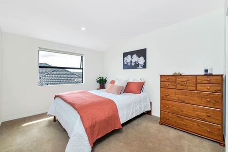 Photo of property in 15 Leafield Crescent, Henderson, Auckland, 0612