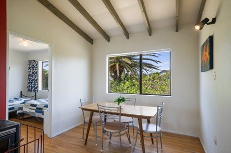 Photo of property in 5 Norna Grove, Waikawa Beach, Manakau, 5573