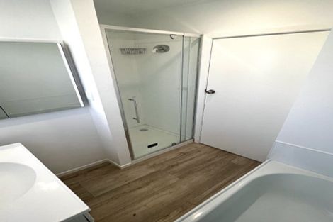 Photo of property in 12 Palliser Place, Milson, Palmerston North, 4414