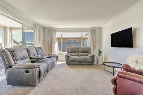 Photo of property in 25 Avian Place, Flagstaff, Hamilton, 3210