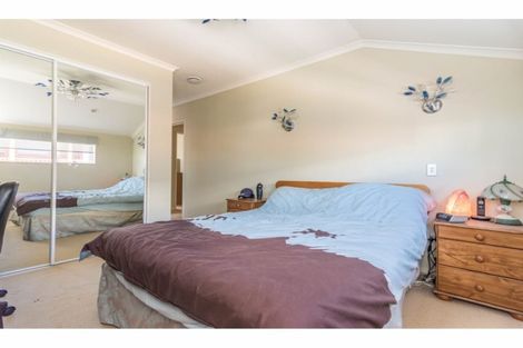 Photo of property in 2a Wattle Street, New Lynn, Auckland, 0600