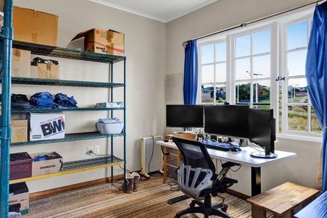 Photo of property in 6 Devon Street, Patea, 4520