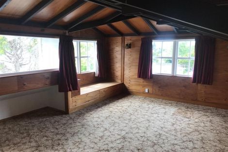 Photo of property in 43 St Leonards Road, Kelston, Auckland, 0602