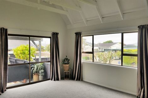 Photo of property in 2 Jasons Place, Churton Park, Wellington, 6037