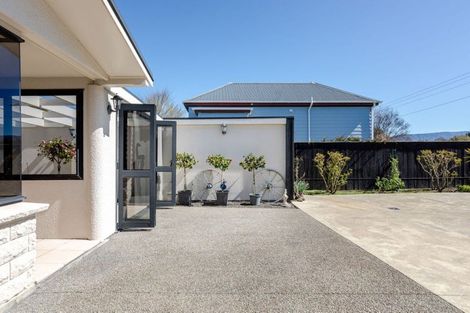 Photo of property in 9 Smith Street, Dannevirke, 4930