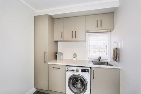 Photo of property in 95 Seddon Street, Pukekohe, 2120