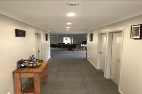 Photo of property in 37 Riverglade Parkway, Te Atatu South, Auckland, 0610