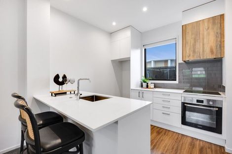 Photo of property in 74 Glidepath Road, Hobsonville, Auckland, 0616