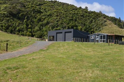 Photo of property in 177 Te Mahoe Road, Mokau, 4376