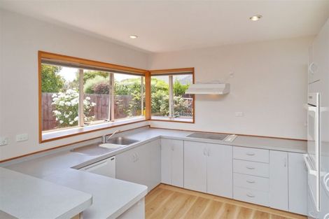 Photo of property in 30 Althorp Place, Avonhead, Christchurch, 8042