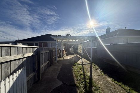 Photo of property in 1009 High Street, Avalon, Lower Hutt, 5011